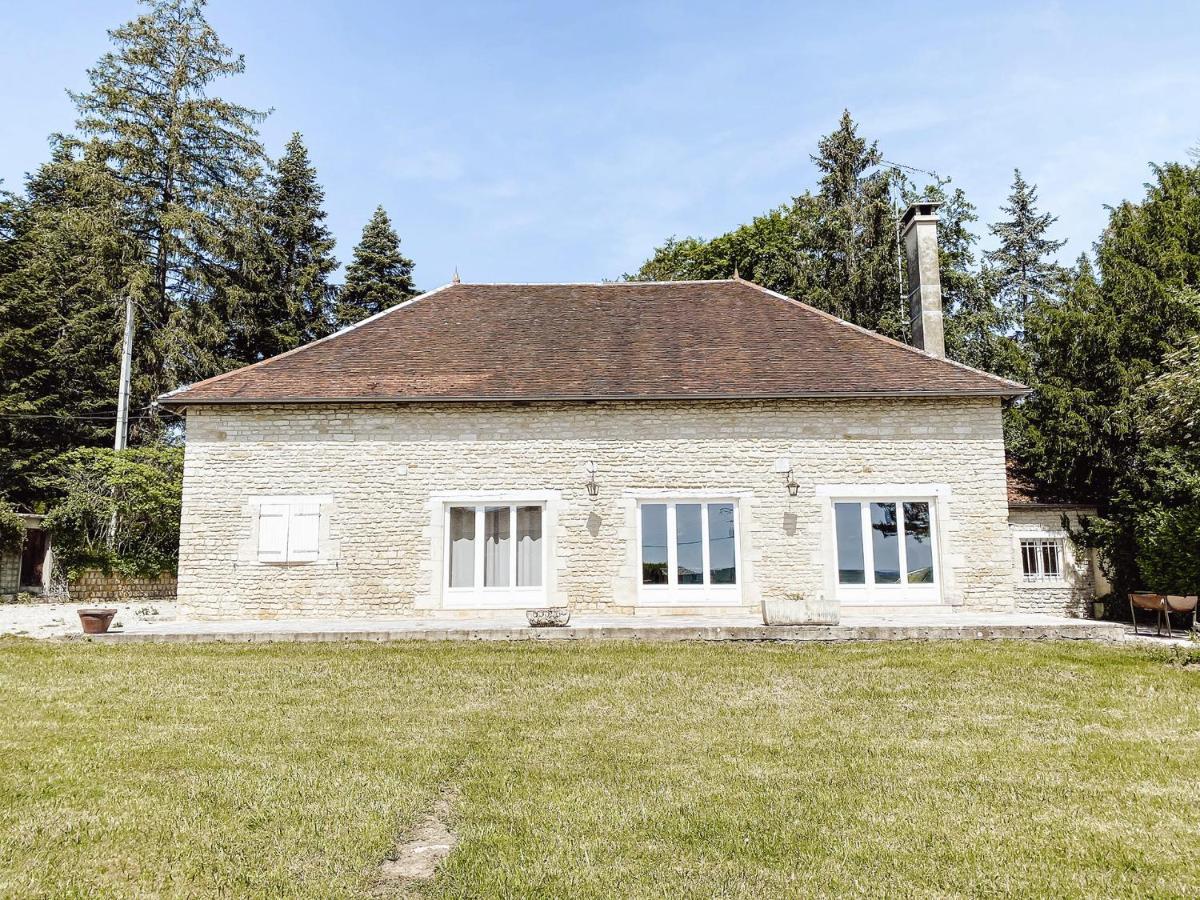 Pensjonat Le Val Suzenay Vendeuvre-sur-Barse Zewnętrze zdjęcie